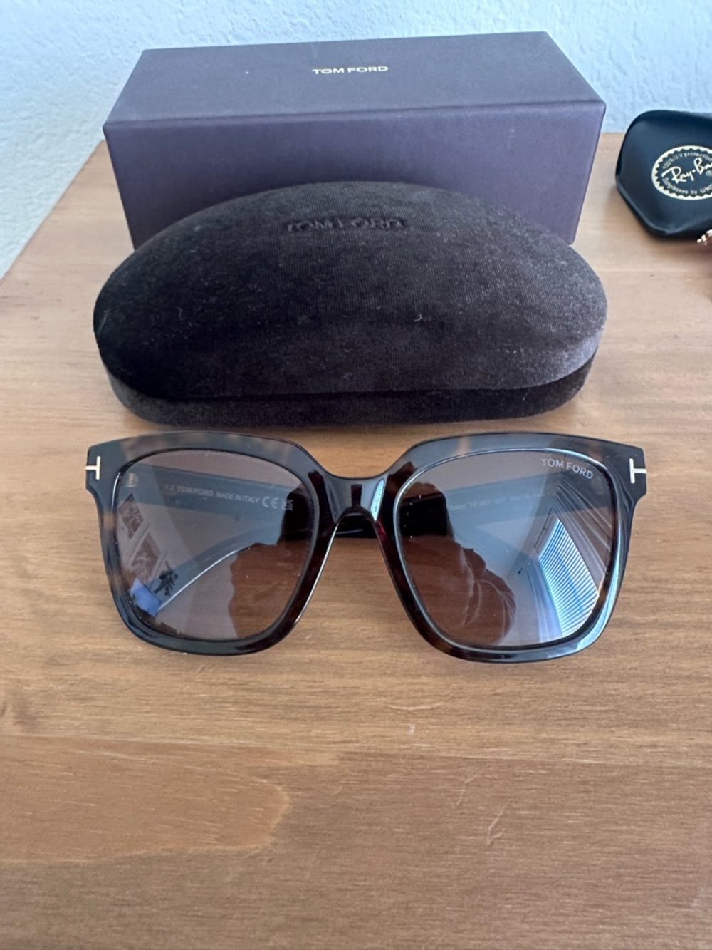 Tom Ford Brown Tortoiseshell Sunglasses with Gold 'T' Accents - Picture 2 of 2